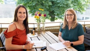 Tierschutz-Staatssekretärin Ulrike Königsberger-Ludwig (li.) stellte sich den Fragen von ...