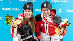 Bei den Spieler 2022 hat Carina Edlinger (li. neben Guide Lorenz Lampl) bei den Spielen groß ...