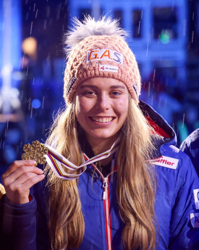 Heuer im März gewann Carina Edlinger bei der Nordischen Ski-WM in Trondheim Gold im ...