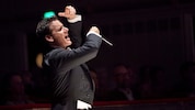 Wird im Herbst 2027 Chefdirigent des Orchestre National de France: der scheidende Musikdirektor ...
