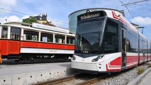 In Laakirchen wird die Forderung lauter, dass die Traunseetram auch in die ...