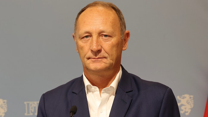 Axel Kassegger hat insgesamt neun bezahlte außerparlamentarische Funktionen.