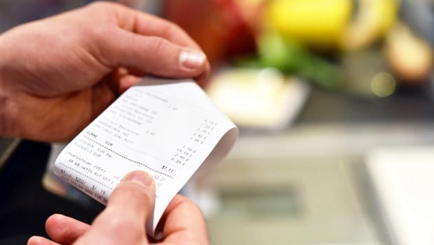 Nahrungsmittel, Tabak und Alkohol wurden um 4,4 Prozent teurer, Dienstleistungen um 4,3 Prozent.