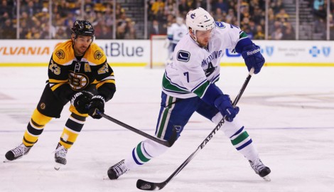 In der NHL spielte Linden Vey (r.) für die Los Angeles Kings, Vancouver Canucks und Calgary ...
