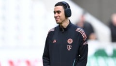 Jamal Musiala wird ab sofort mit der 10 auf dem Rücken auf Torjagd gehen.