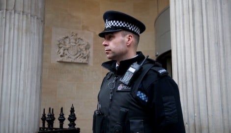 Ein Polizist in Bristol (Symbolbild)