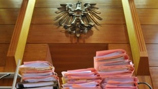Bei grob fahrlässige Körperverletzung handelt es sich um ein Verbrechen, das vom Gericht mit ...