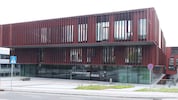 Die Angeklagte hat das Gerichtsgebäude in Eisenstadt noch nie gesehen.