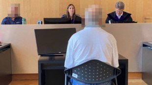 Der Angeklagte ist derzeit noch im Landeskrankenhaus Rankweil untergebracht.