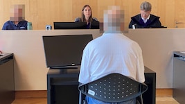 Der Angeklagte ist derzeit noch im Landeskrankenhaus Rankweil untergebracht.