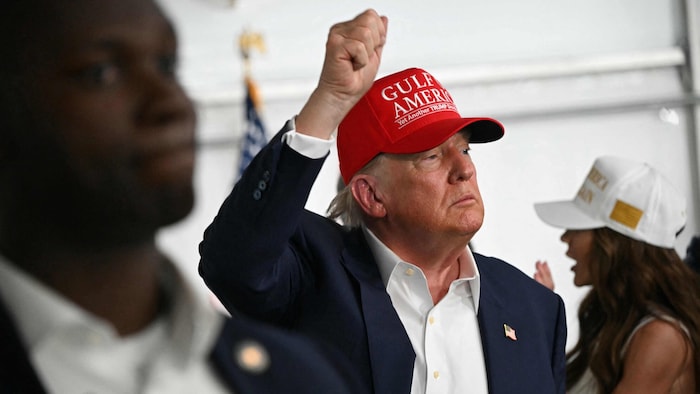 Trump hatte seinen Anhängern am Donnerstag (Ortszeit) die Offenlegung juristischer Dokumente in ...