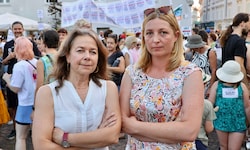 Zebra-Geschäftsführerin Alexandra Köck und Caritas-Direktorin Nora Tödtling-Musenbichler ...