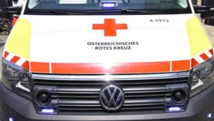 Mit der Rettung wurde die Schwerverletzte in Landeskrankenhaus Feldkirch gebracht.