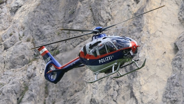 Die Crew des Polizeihubschraubers entdeckte das tote Paar.