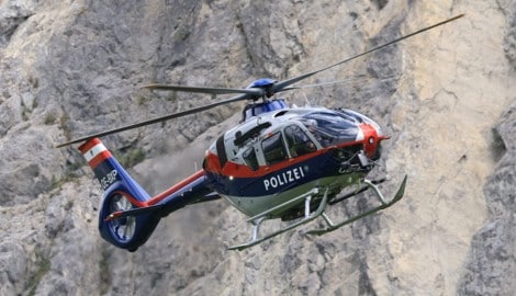 Mit dem Polizeihubschrauber „Libelle Tirol“ musste der Mann geborgen werden. 