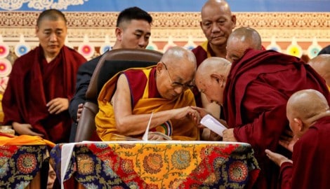 Der Dalai Lama, das religiöse Oberhaupt der Tibeter, wird am 6. Juli 90 Jahre alt.