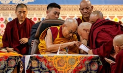 Der Dalai Lama, das religiöse Oberhaupt der Tibeter, wird am 6. Juli 90 Jahre alt.