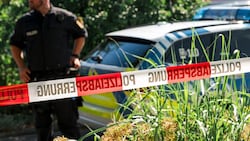 30 Einsatzkräfte von Rotem Kreuz und dem Katastrophenschutz wurden zum Tatort beordert. Auch ein ...