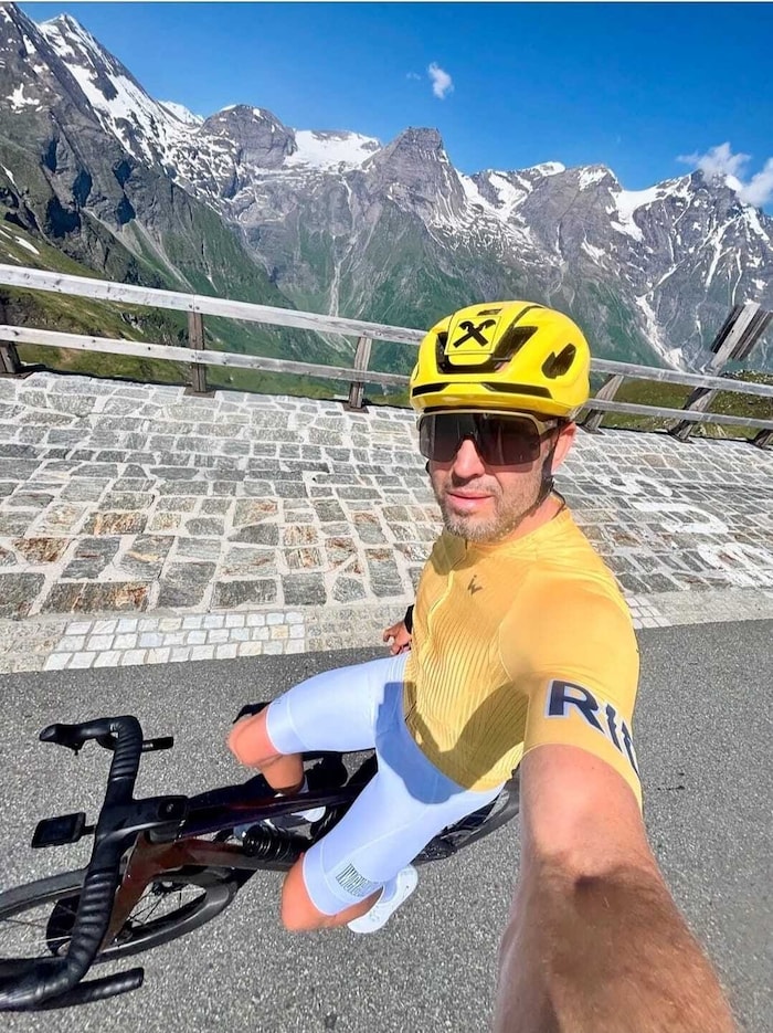 Andi Prommegger entflieht in die Berge.
