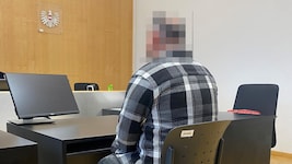 Der Angeklagte fasste am Mittwoch am Landesgericht Feldkirch seine bereits siebte Vorstrafe aus. ...