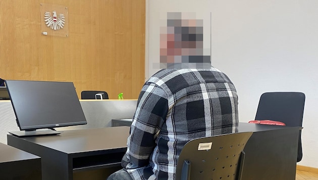 Der Angeklagte fasste am Mittwoch am Landesgericht Feldkirch seine bereits siebte Vorstrafe aus. ...