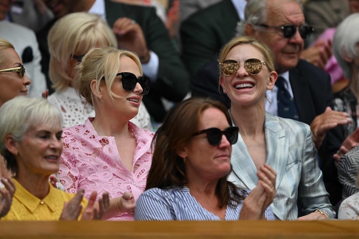 Cate Blanchett und Rebel Wilson in Wimbledon