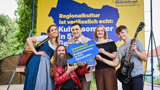Mit dabei: Volksmusikerin Michaela Fürnschlief, Rocker Markus Steinschaden, Schauspieler Hannes ...