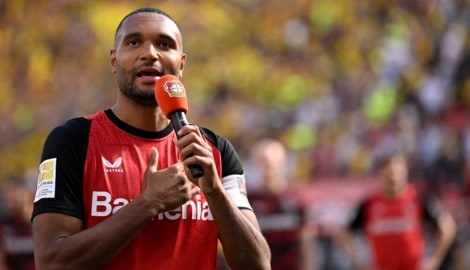 Jonathan Tah bei seinem Abschied von Bayer Leverkusen
