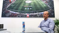 Bernd Winkler ist der sportliche Leiter der Frauen.