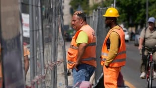Im Rest Europa entspannt sich die Lage. In Österreich erreicht die Hitzewelle am Donnerstag ...