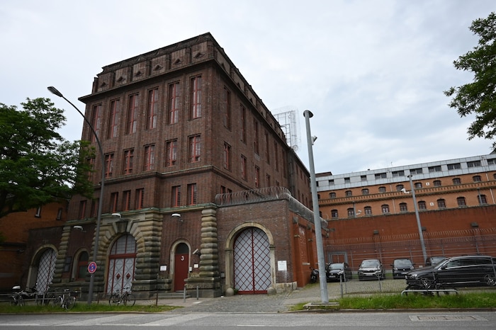 In diesem Untersuchungsgefängnis in Hamburg wartet Jimi Blue Ochsenknecht auf seine ...