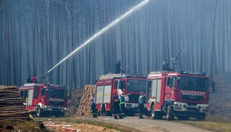 Die Feuerwehren in Deutschland sind seit Tagen mit mehreren Waldbränden beschäftigt.