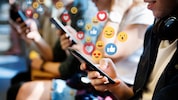 Emojis fügten digitaler Kommunikation emotionale Tiefe zu und erweiterten die Interaktion, heißt ...