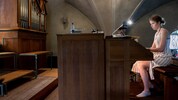 Mehrmals pro Woche kommt Emma alleine in die Pfarrkirche von St. Lorenzen, um für die Messe am ...