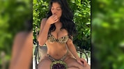Kylie Jenner nascht süße Kirschen und kleckert sich dabei an. Ganz zur Freude der Fans!