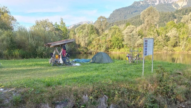 Das wilde Campieren ist in Österreich ohne Zustimmung des Grundeigentümers grundsätzlich ...