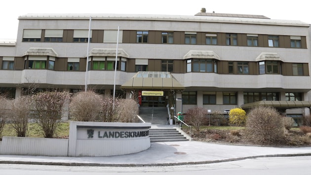 Ein 16-Jähriger wurde ins LKH Rottenmann gebracht.