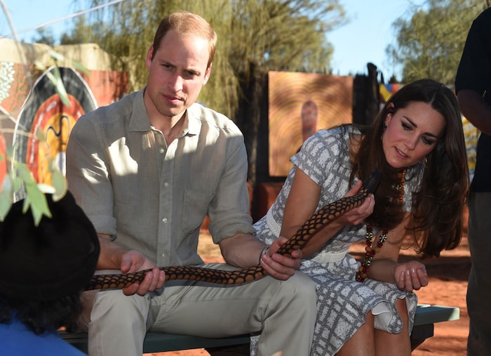 Schlange trifft Royals! Prinz William und Herzogin Kate bestaunen beim Besuch des Uluru-Kata ...