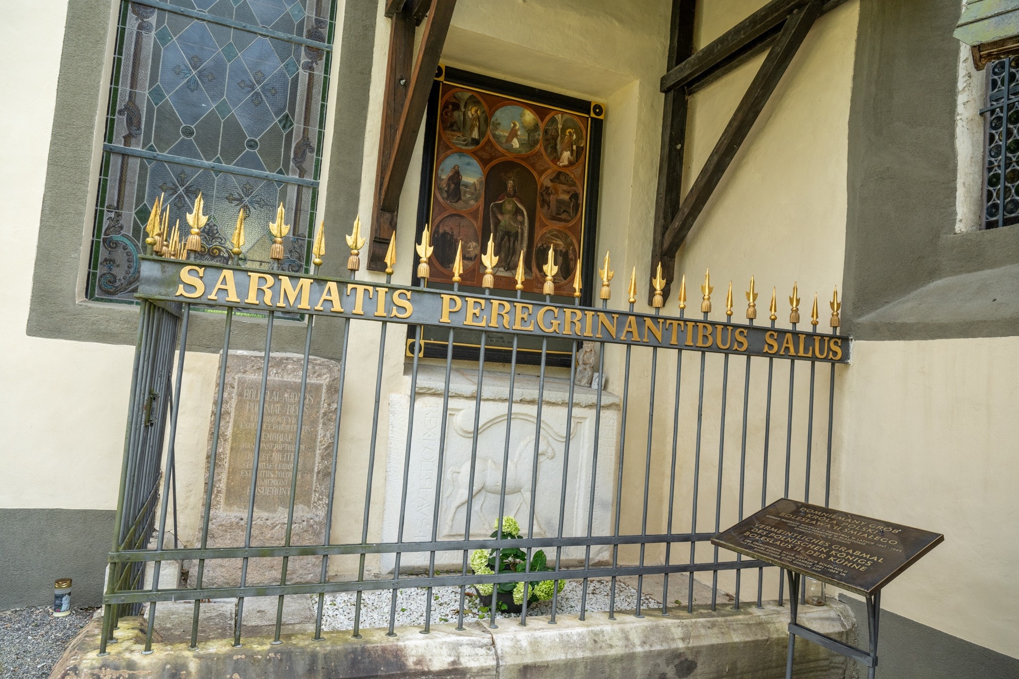 König Beleslaus’ Grab; er soll im Kloster in Ossiach den Mord am Krakauer Bischof gesühnt haben.