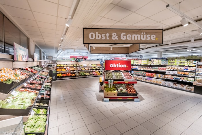 Der PENNY-Marktstand garantiert frisches Obst und Gemüse mit einem zweistündlichen ...