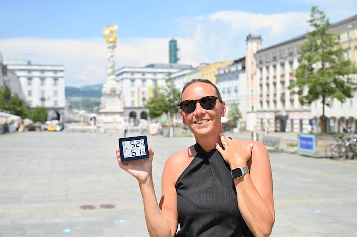 Am Linzer Hauptplatz kam das Thermometer von Dani an seine Grenzen.