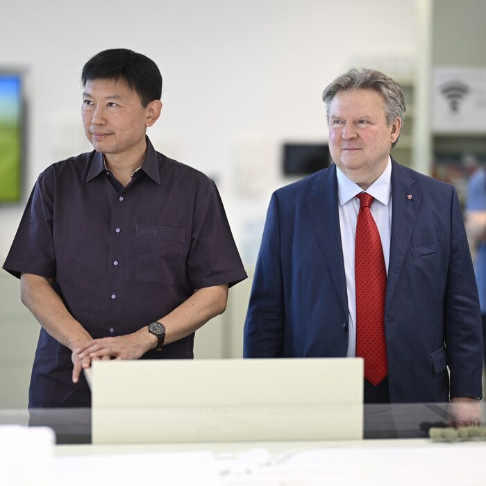 Bürgermeister Michael Ludwig mit dem singapurischen Entwicklungsminister Chee Hong Tat, der die ...