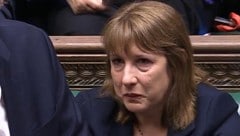 Die Ministerin weinte während einer Debatte im Unterhaus.