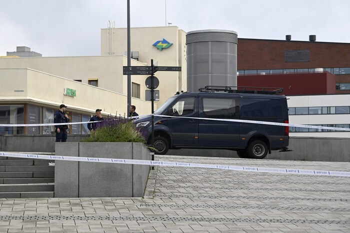 Die Polizei sperrte den Bereich rund um den Tatort ab.