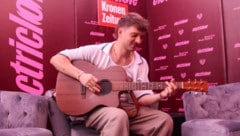Austro-Newcomer Rian packte beim Electric Love Festival die Gitarre aus