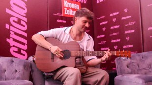 Austro-Newcomer Rian packte beim Electric Love Festival die Gitarre aus
