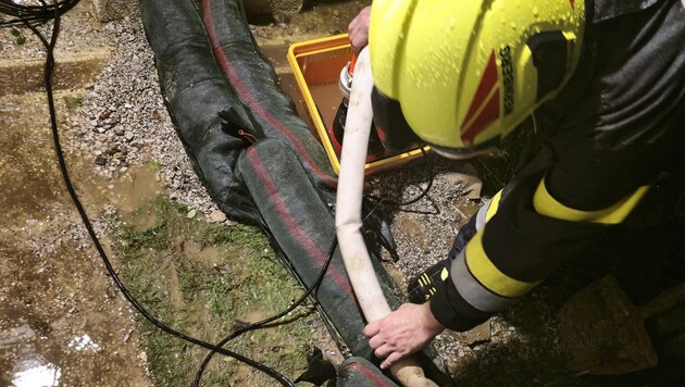 Zahlreiche Keller mussten ausgepumpt werden. (Symbolbild)