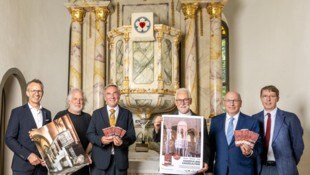 Ferdinand Bucher von der Wiener Städtischen, Fotograf Ferdinand Neumüller, Superintendent ...