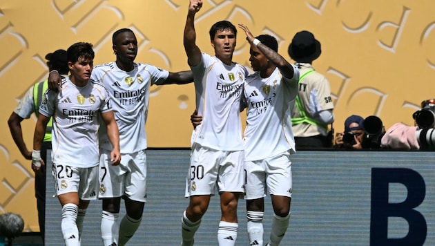 Rodrygo (re.) steht vor dem Abgang aus Madrid.