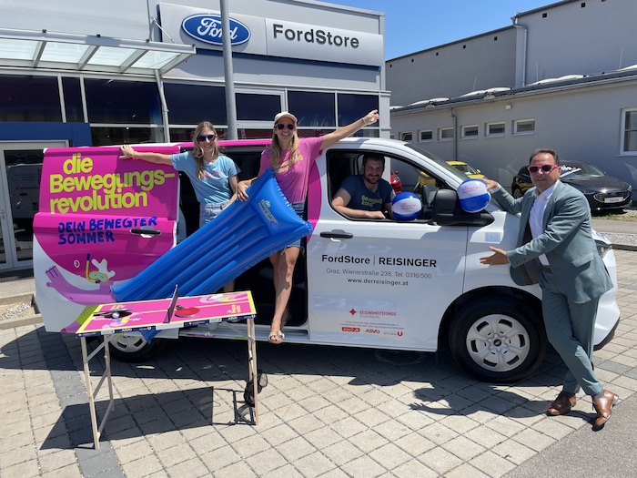 Der Bus powered by Ford Reisinger ist schon startklar für den „Bewegten Sommer“.